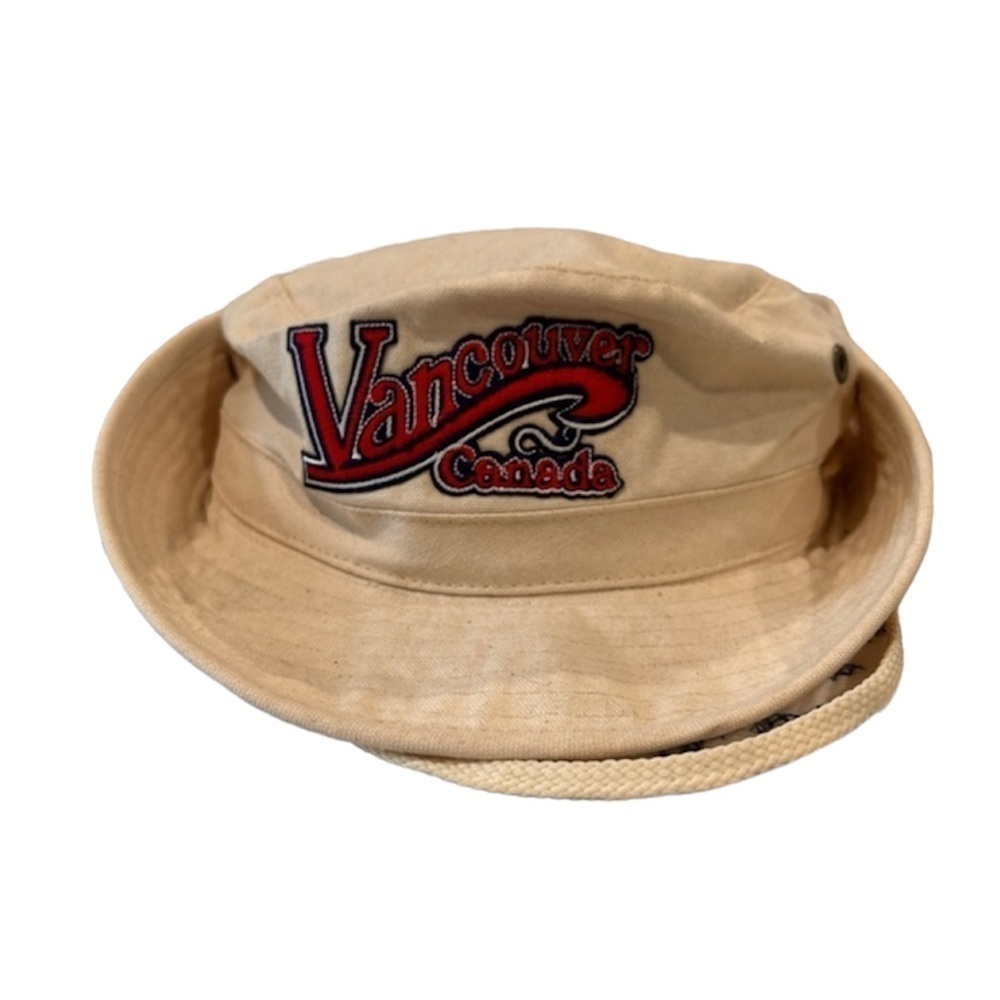 Vintage Vancouver Canada off white embroidered bucket fishing style hat